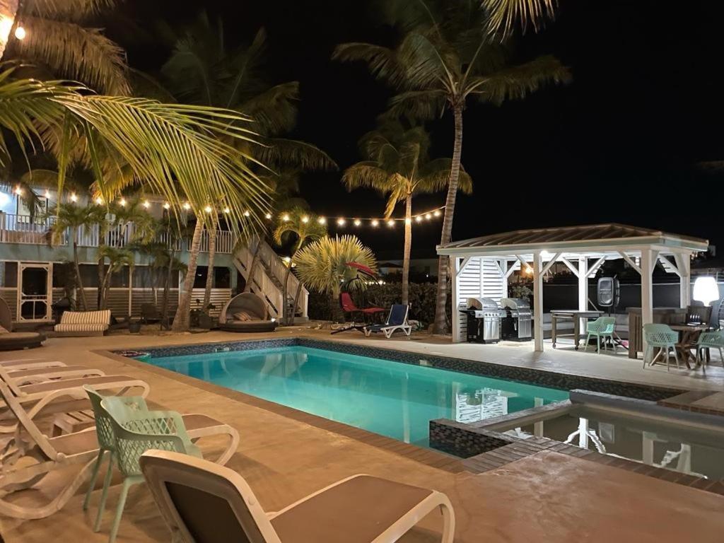 Island Club Turks & Grace Bay Place Esterno foto