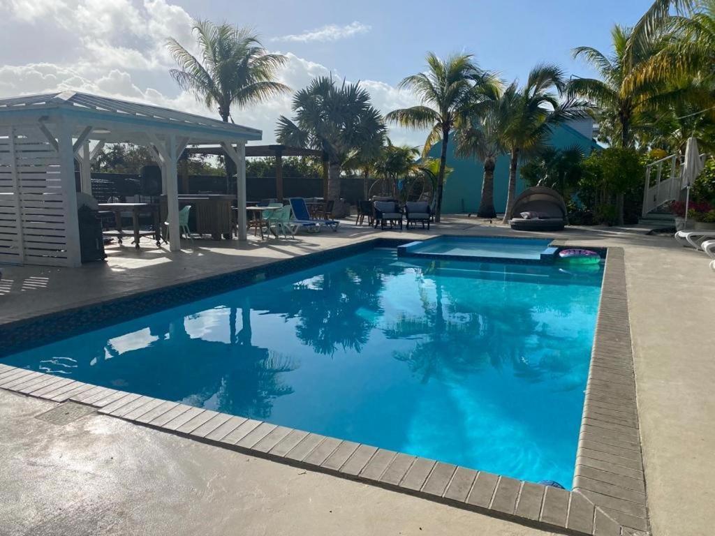 Island Club Turks & Grace Bay Place Esterno foto